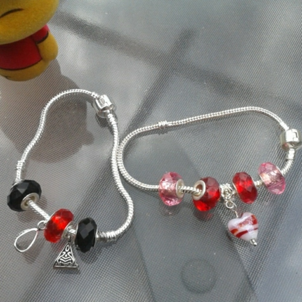 Bracelets - Picture 3 of 5